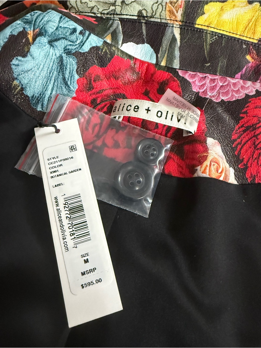 Alice + Olivia Black Floral Single-Button Blazer - Picture 11 of 11